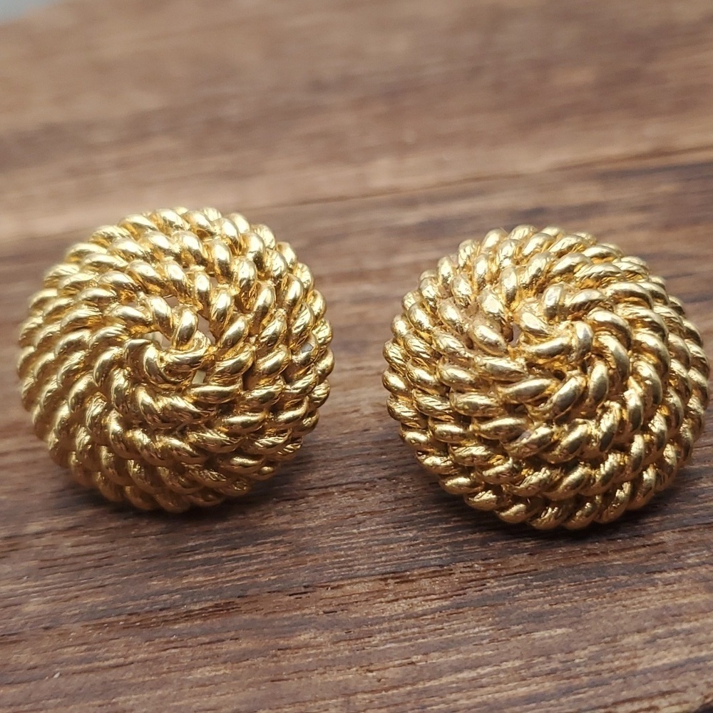 Gold filled luxe Woven basket estate hoop earrings clip on E2105